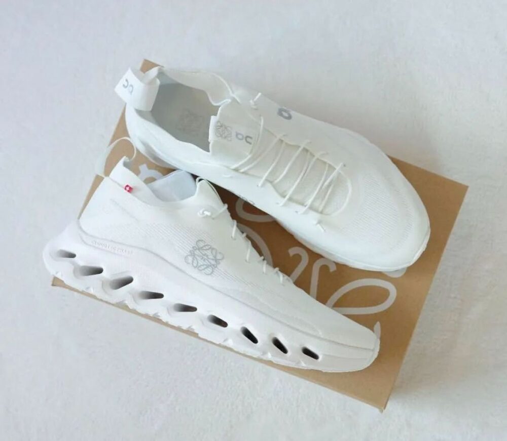 ON CLOUD RUNNING x LOEWE 2 0 "FULL WHITE" - Image 4