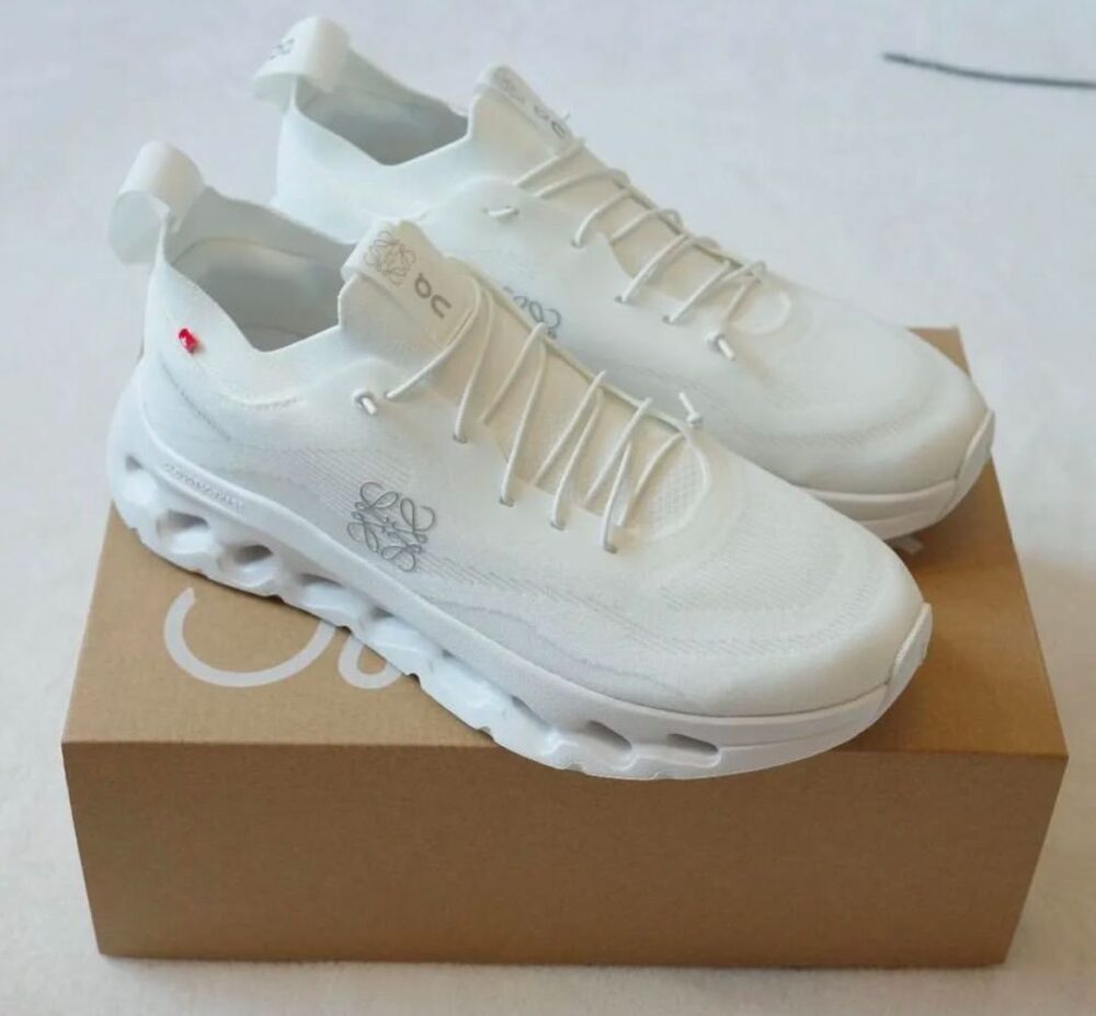 ON CLOUD RUNNING x LOEWE 2 0 "FULL WHITE" - Image 7